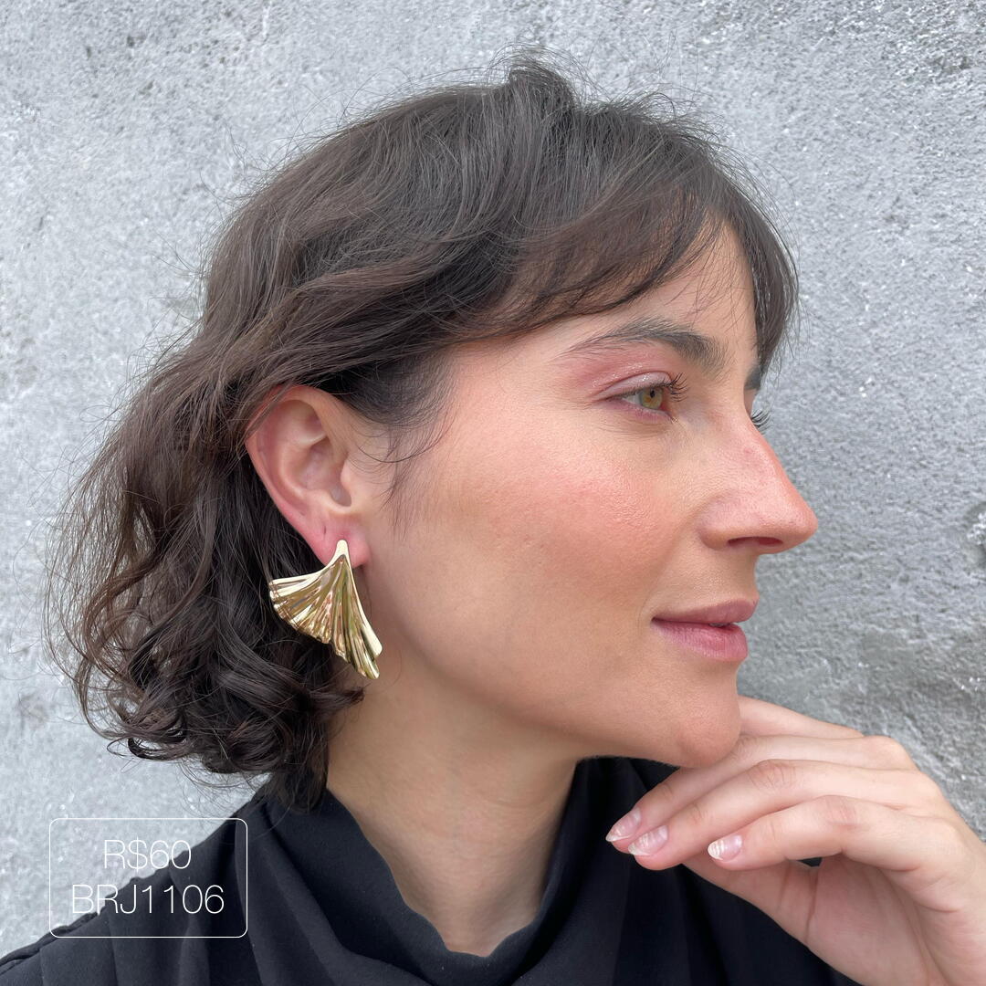 Brinco XG 1 Pétala Liso Dourado